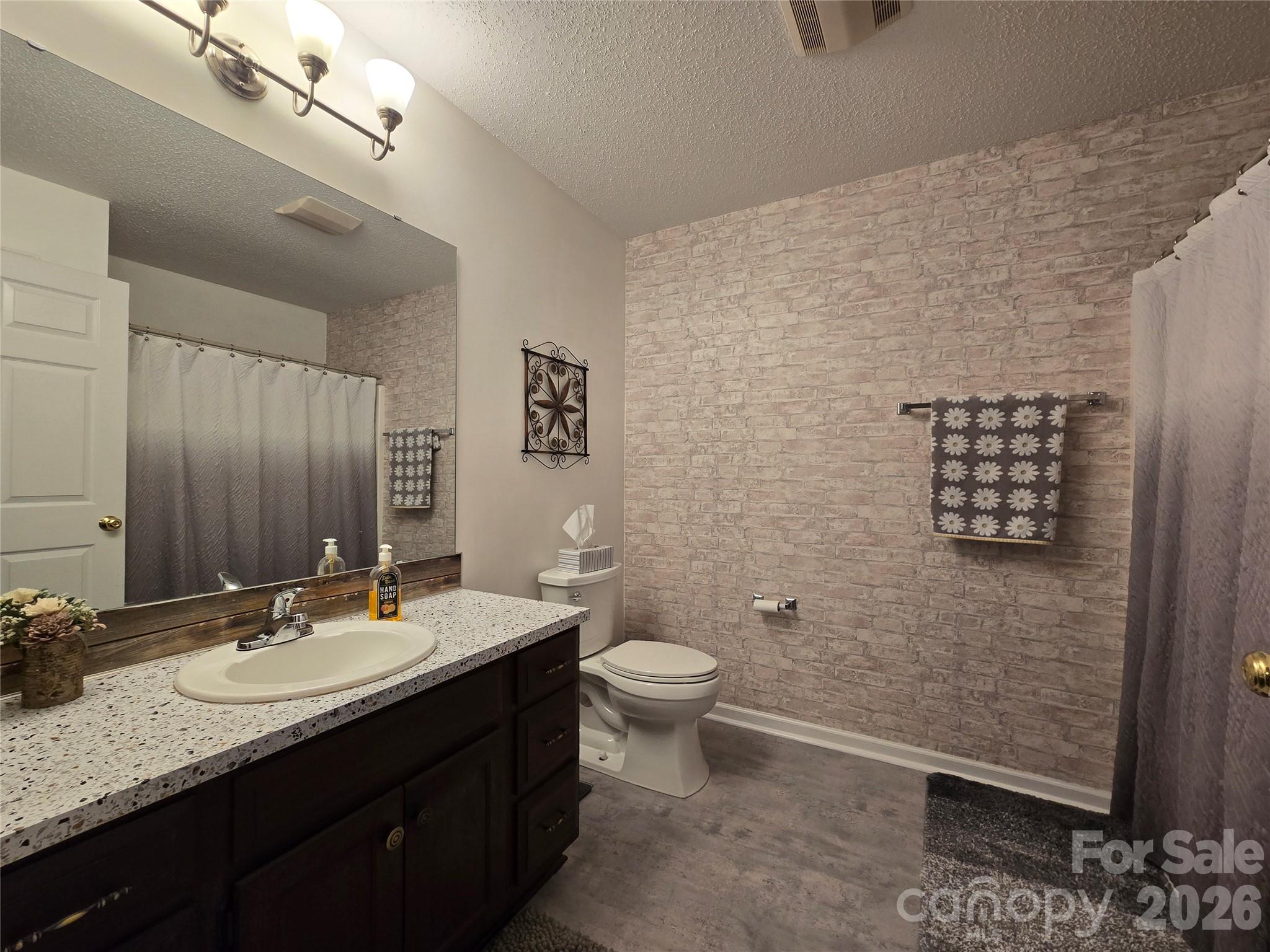 Conover Manor - Residential