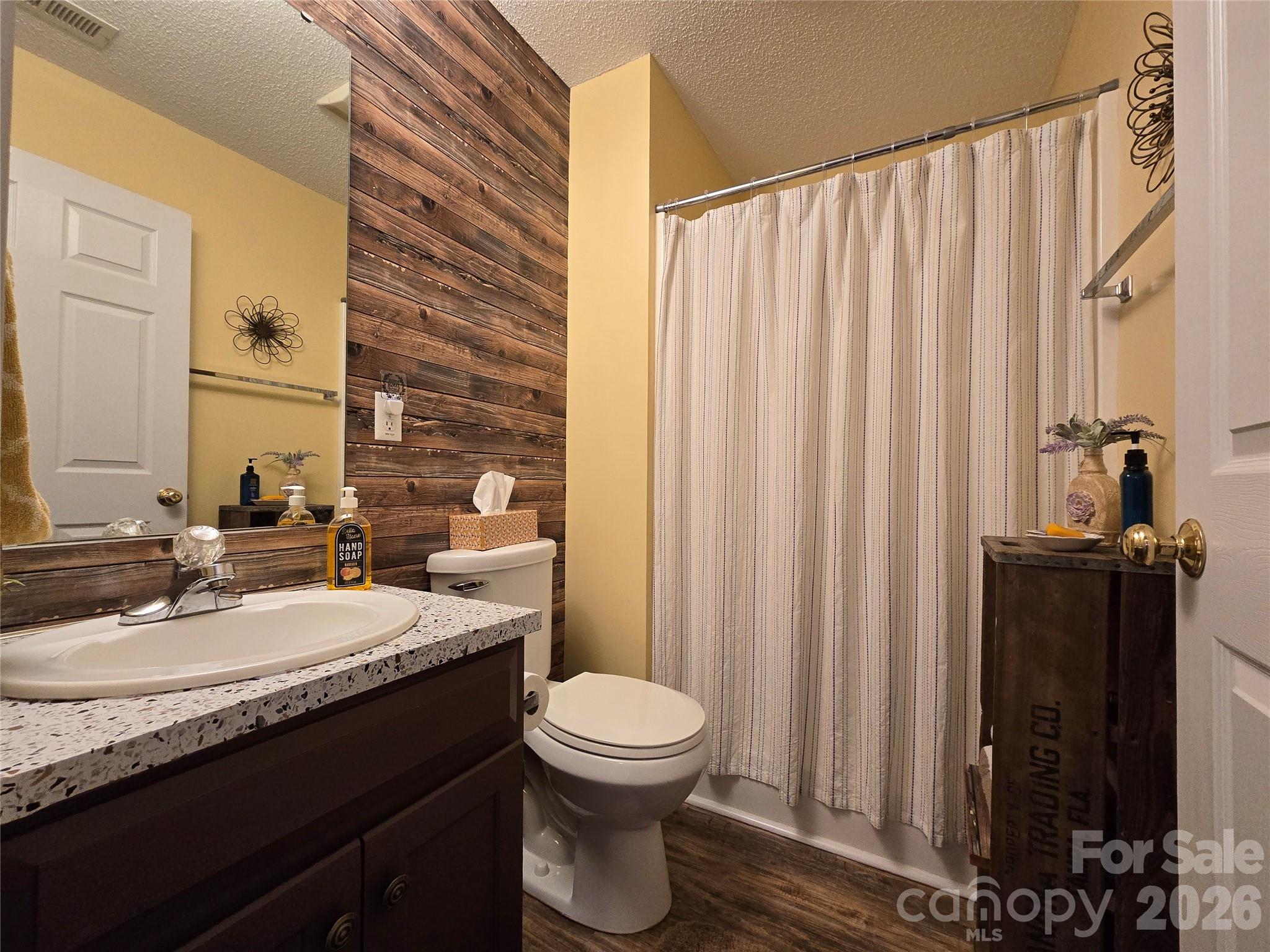 Conover Manor - Residential