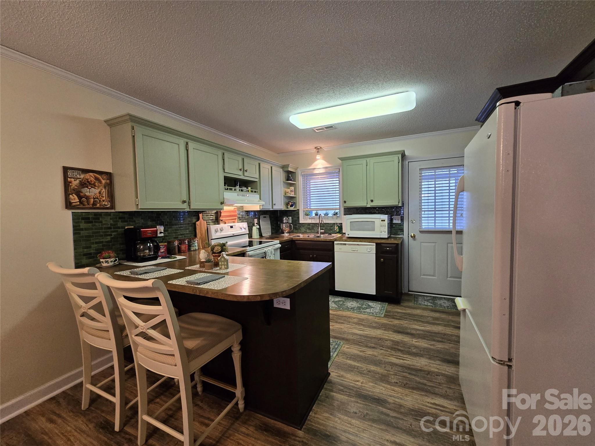 Conover Manor - Residential