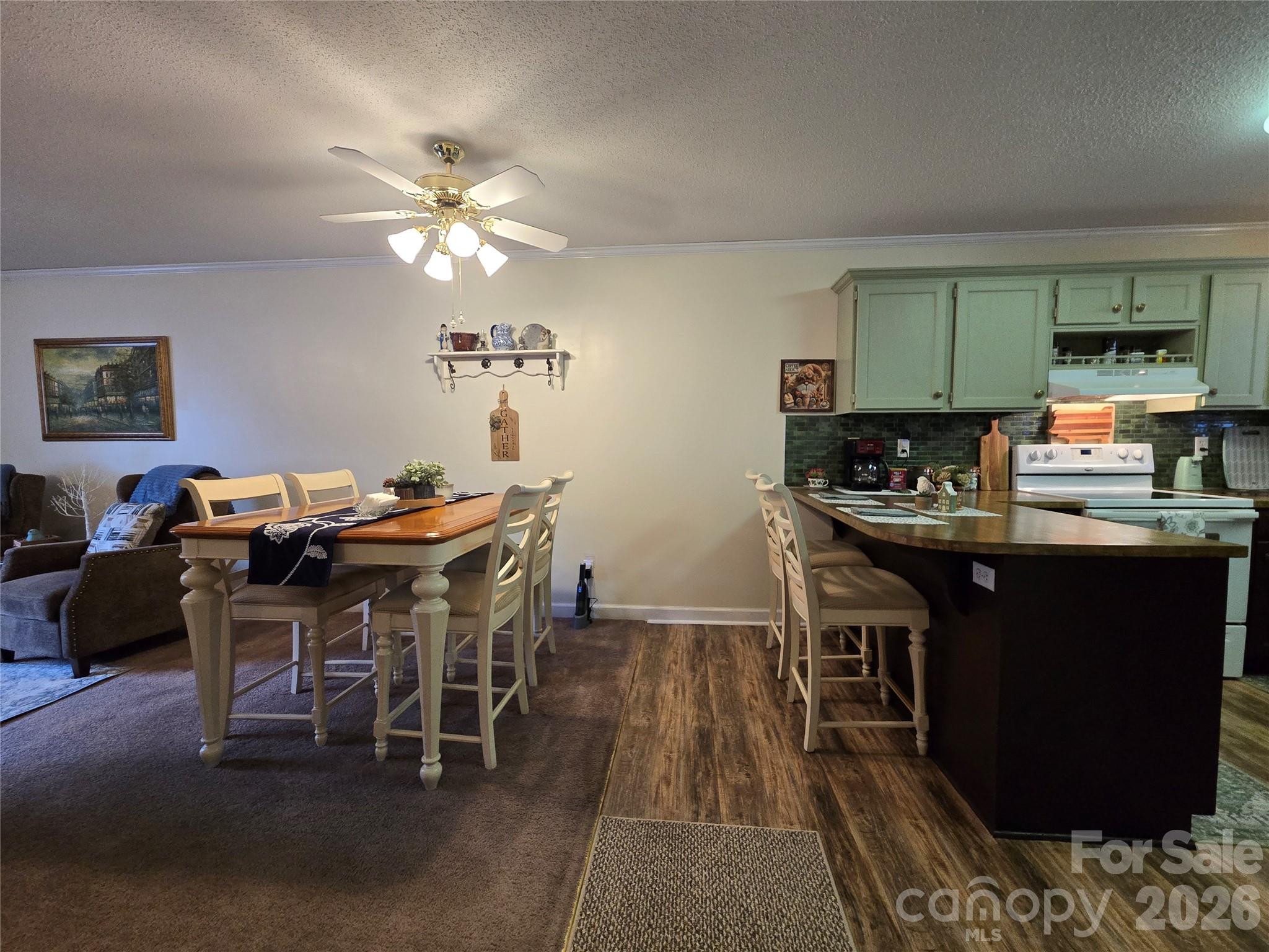 Conover Manor - Residential