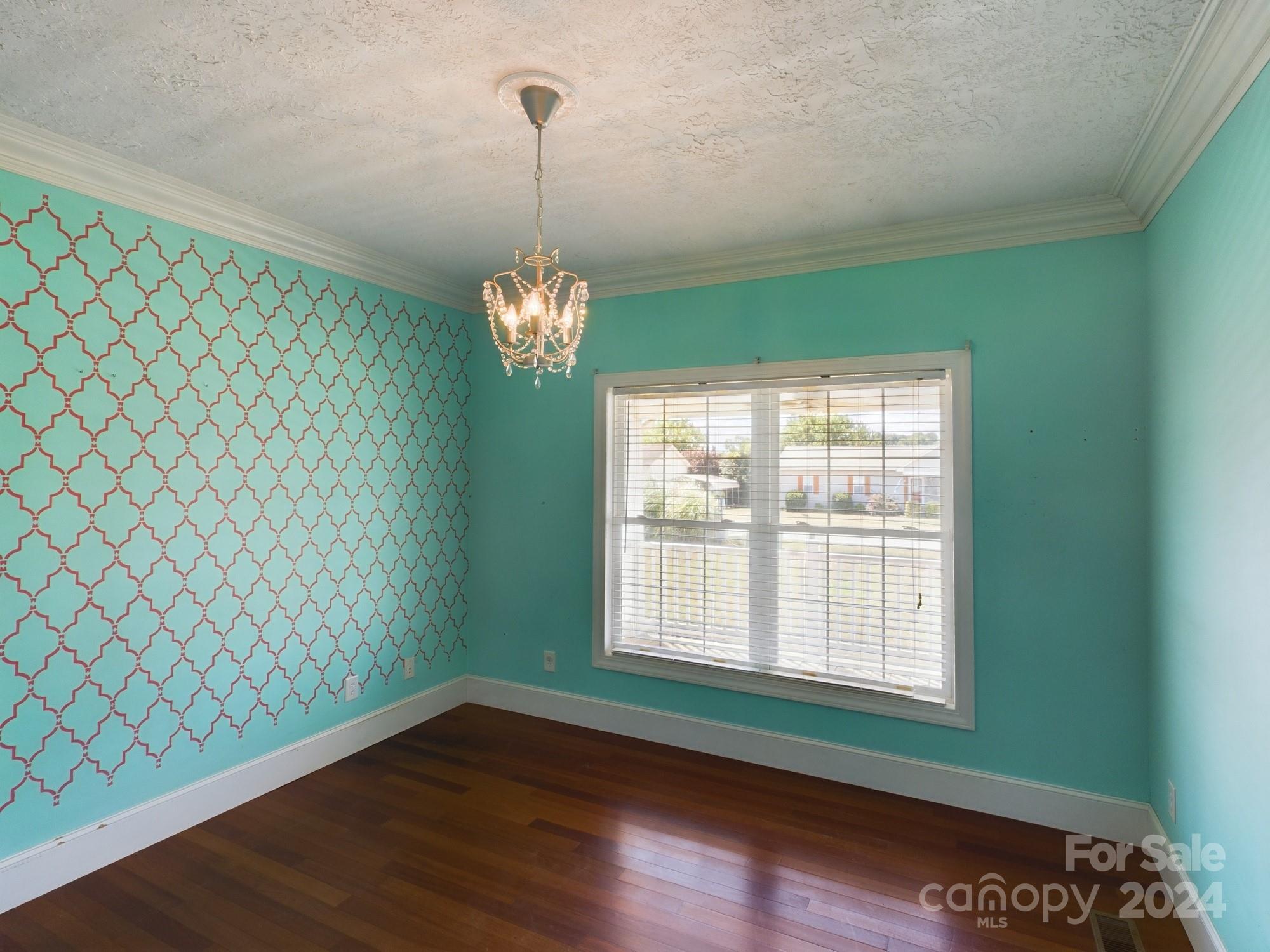 Crest View - Residential