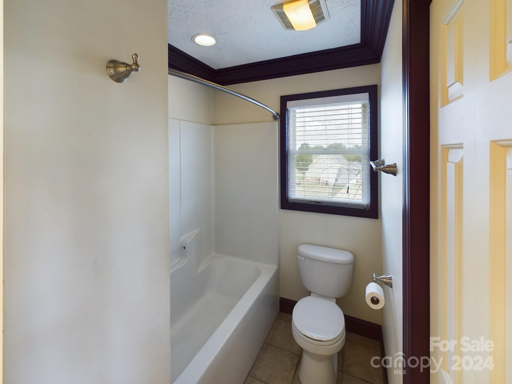 Crest View - Residential