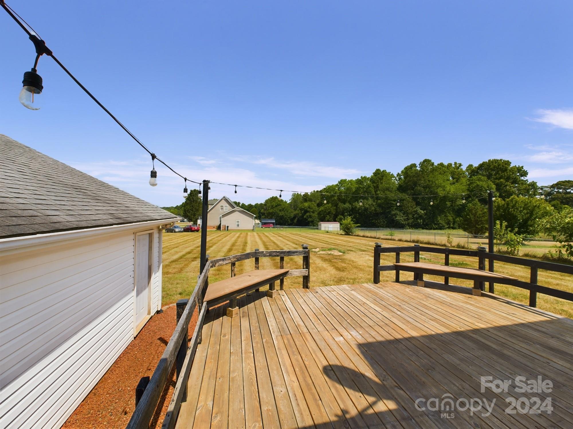 Crest View - Residential