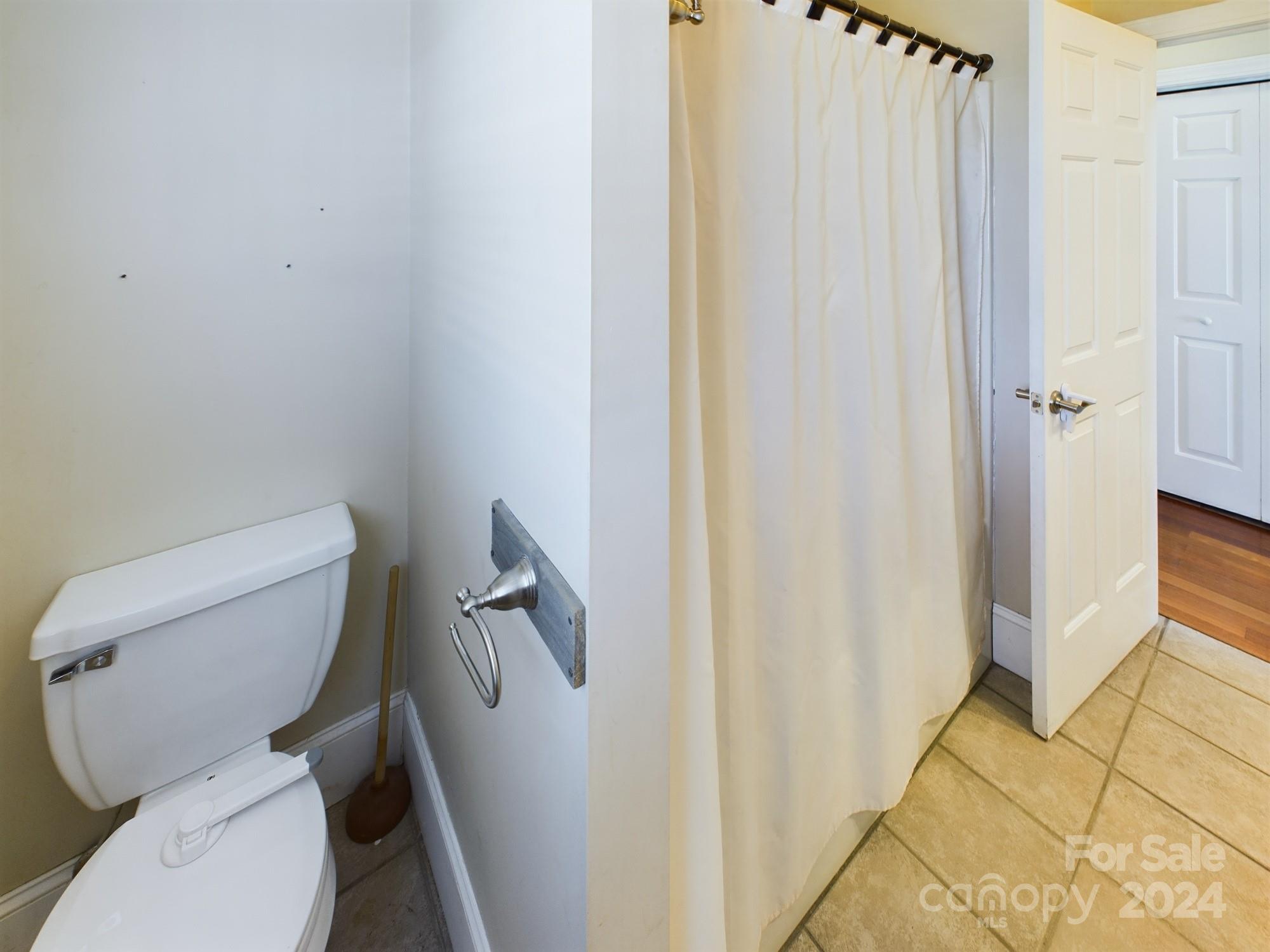 Crest View - Residential