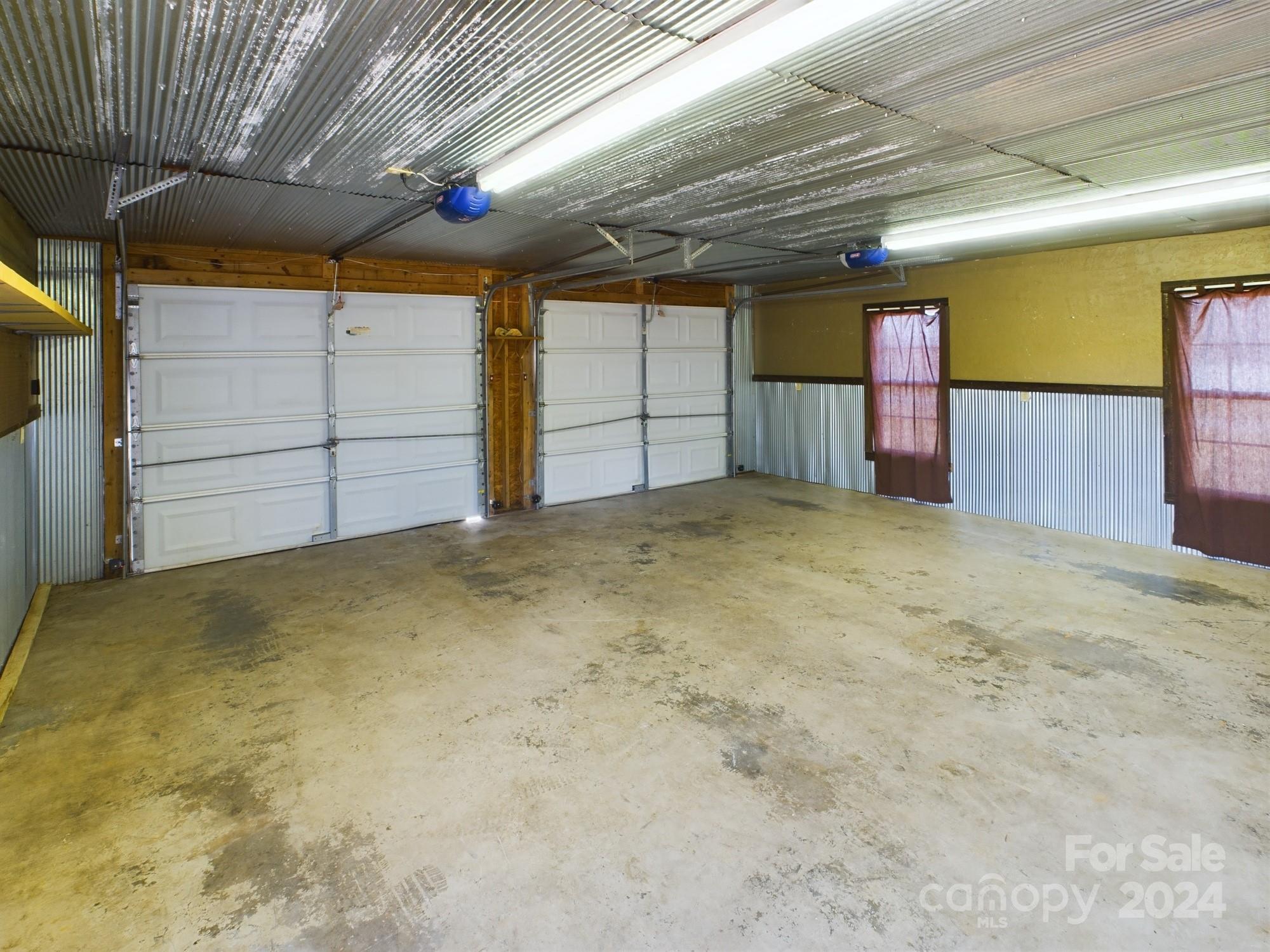 Crest View - Residential