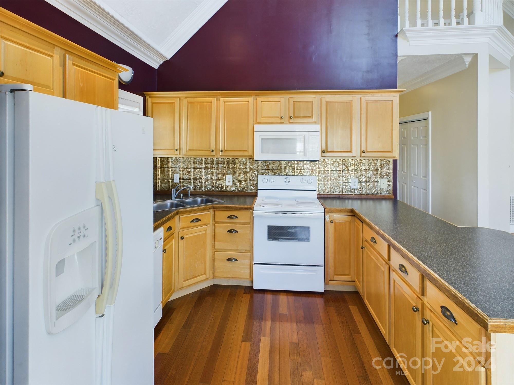 Crest View - Residential