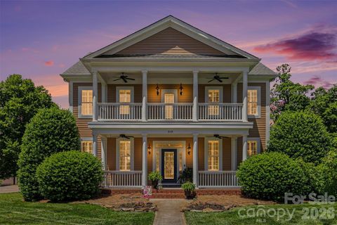 Photo of 515 Academy Street, McAdenville, NC 28101 (MLS # 4382913)