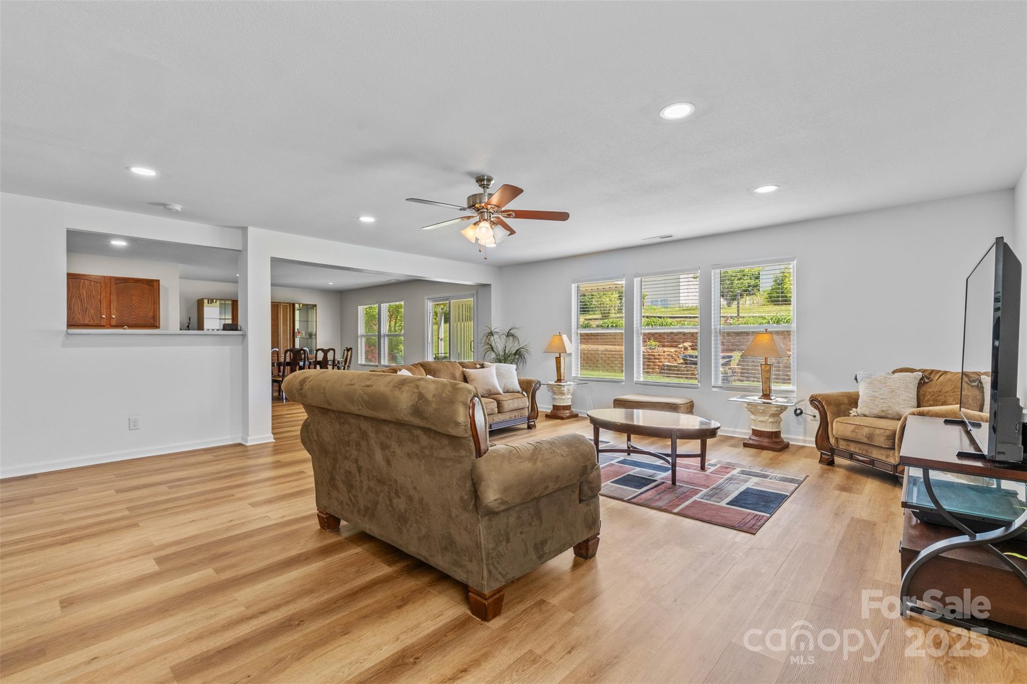 312 Farm Springs Drive