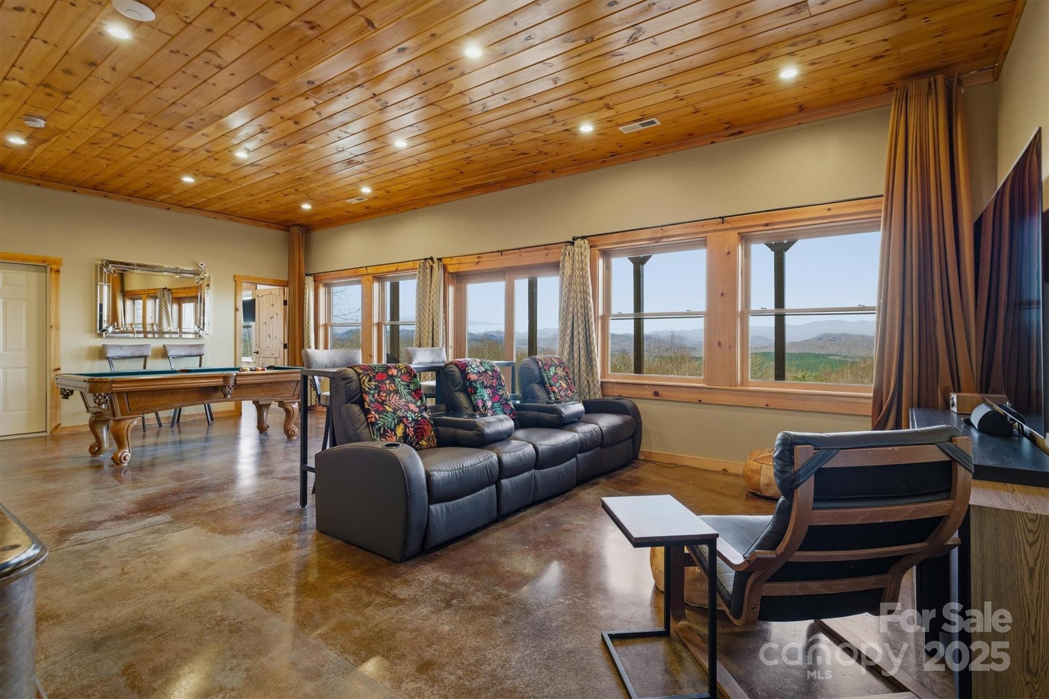 Grandview Peaks - Residential