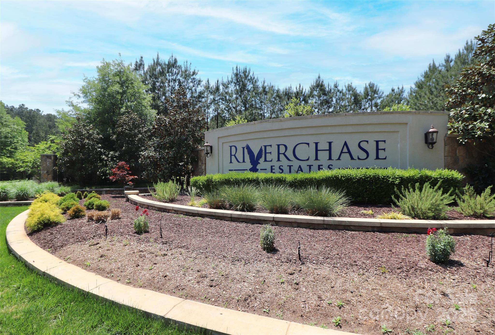 Riverchase - Land