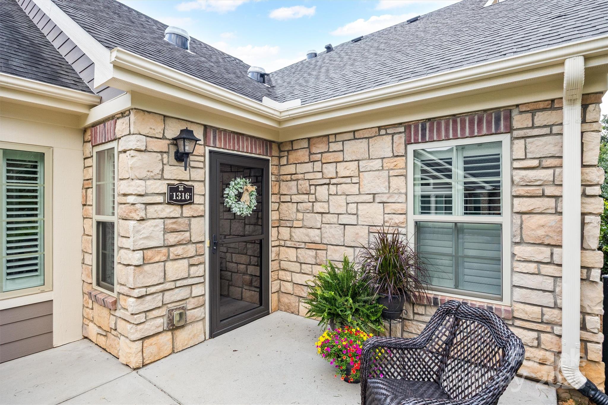 Villas at Robinson Oaks - Residential