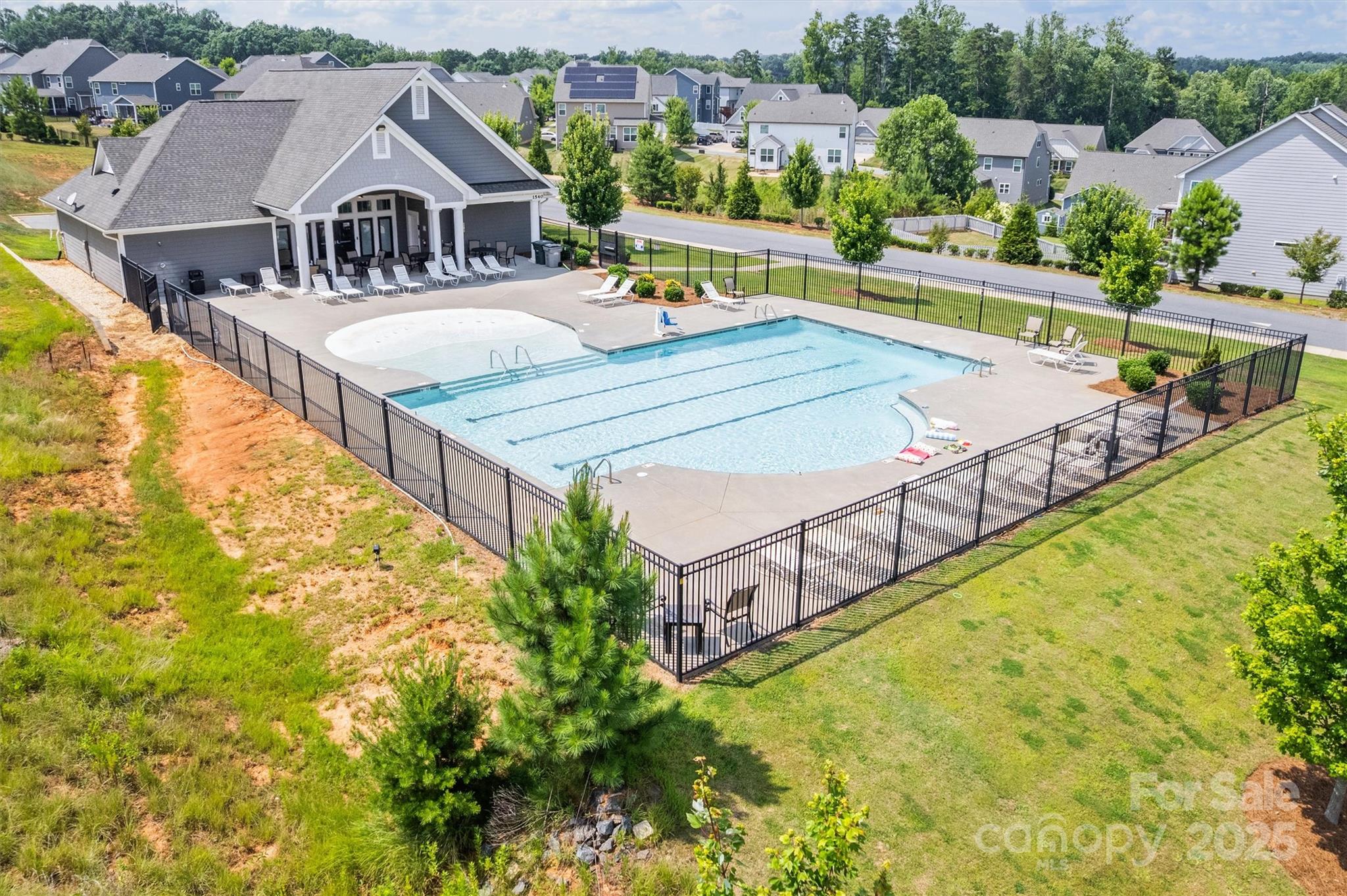 Villas at Robinson Oaks - Residential