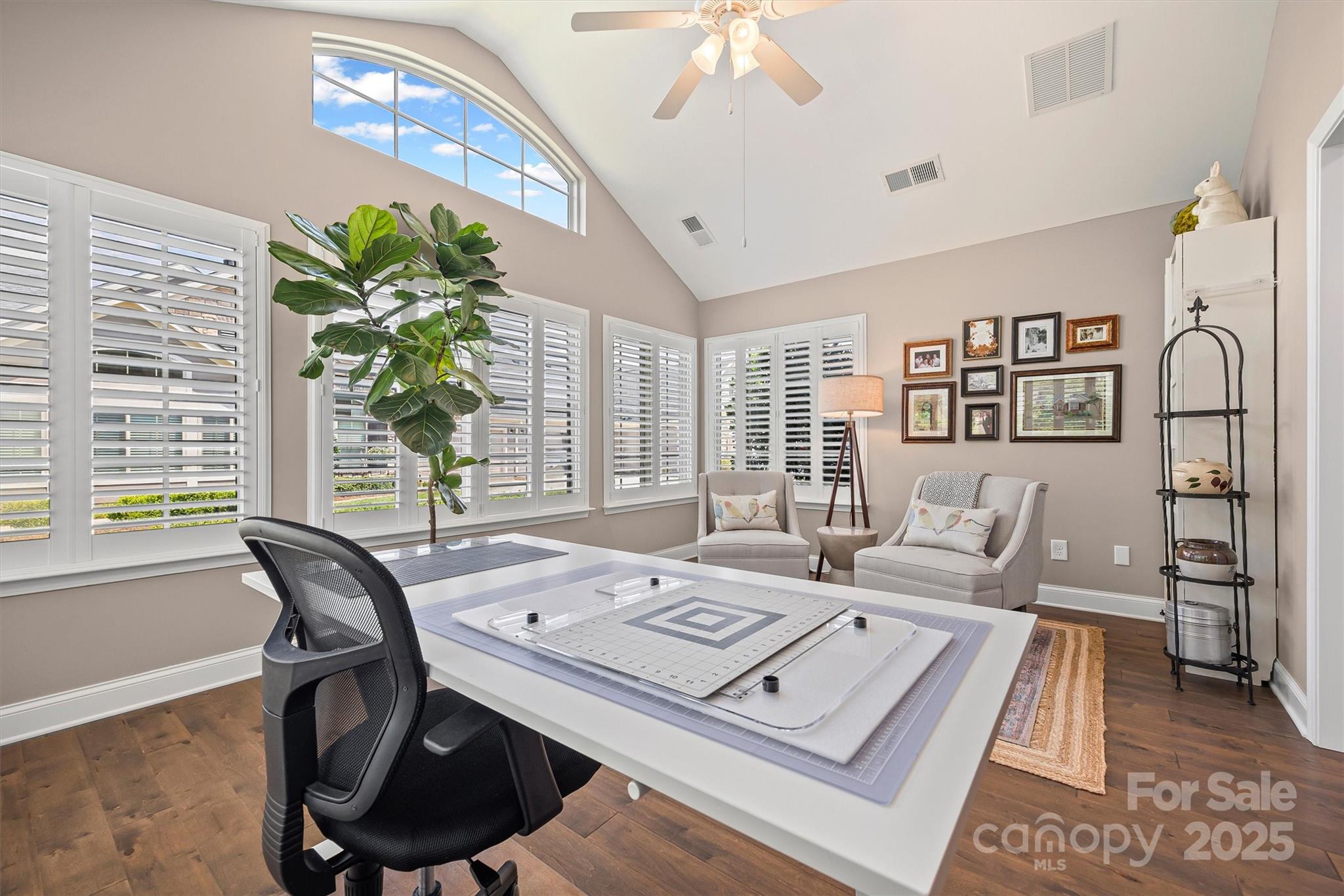 Villas at Robinson Oaks - Residential