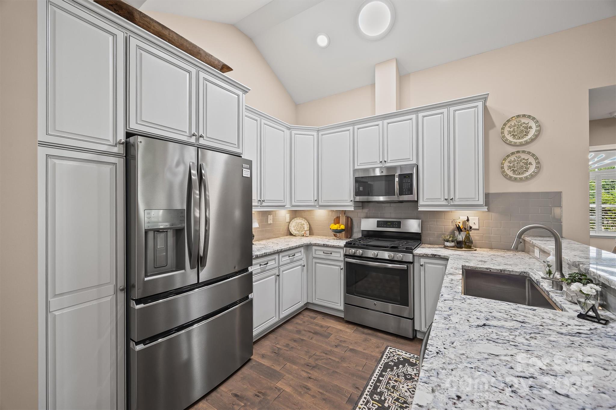 Villas at Robinson Oaks - Residential