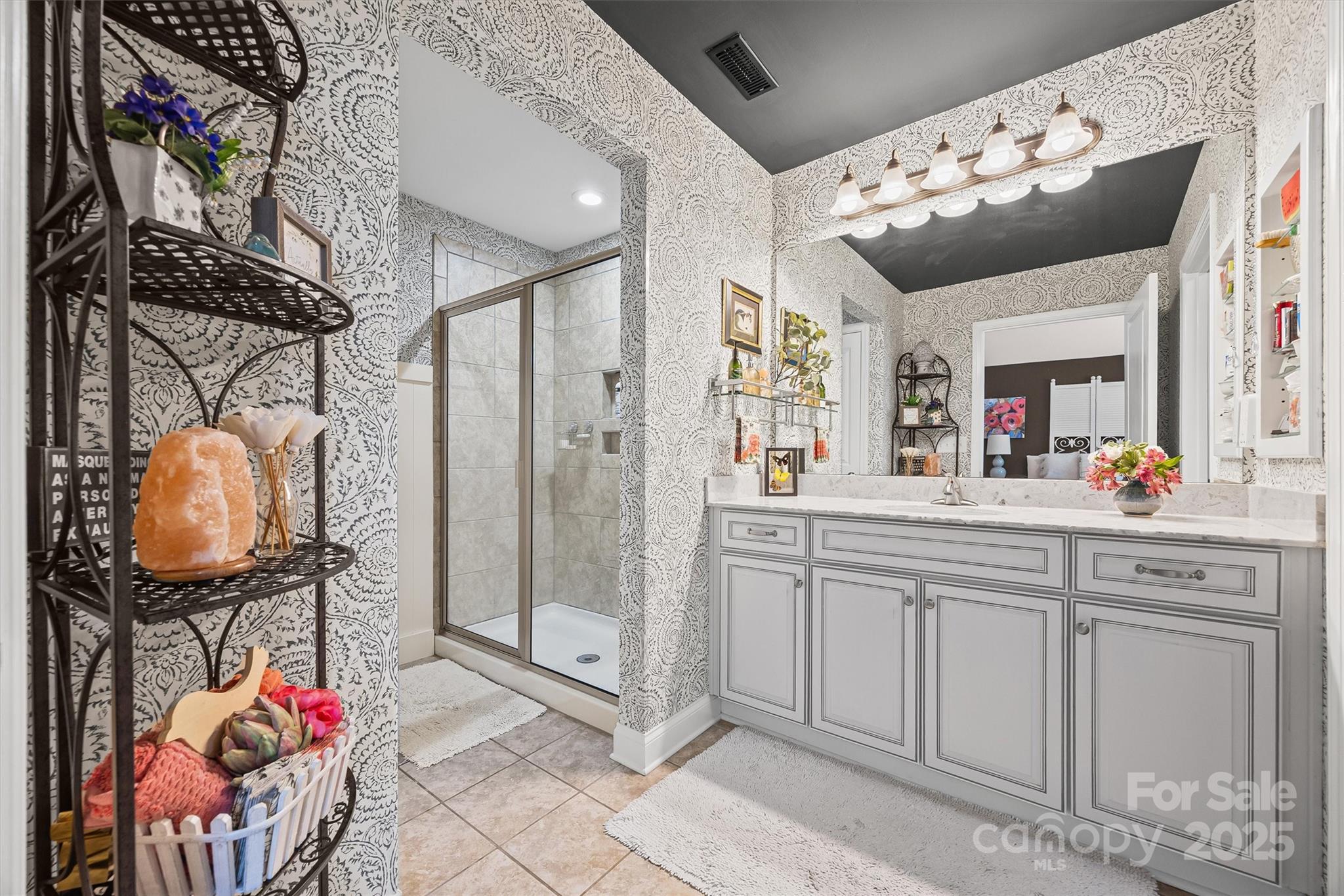 Villas at Robinson Oaks - Residential