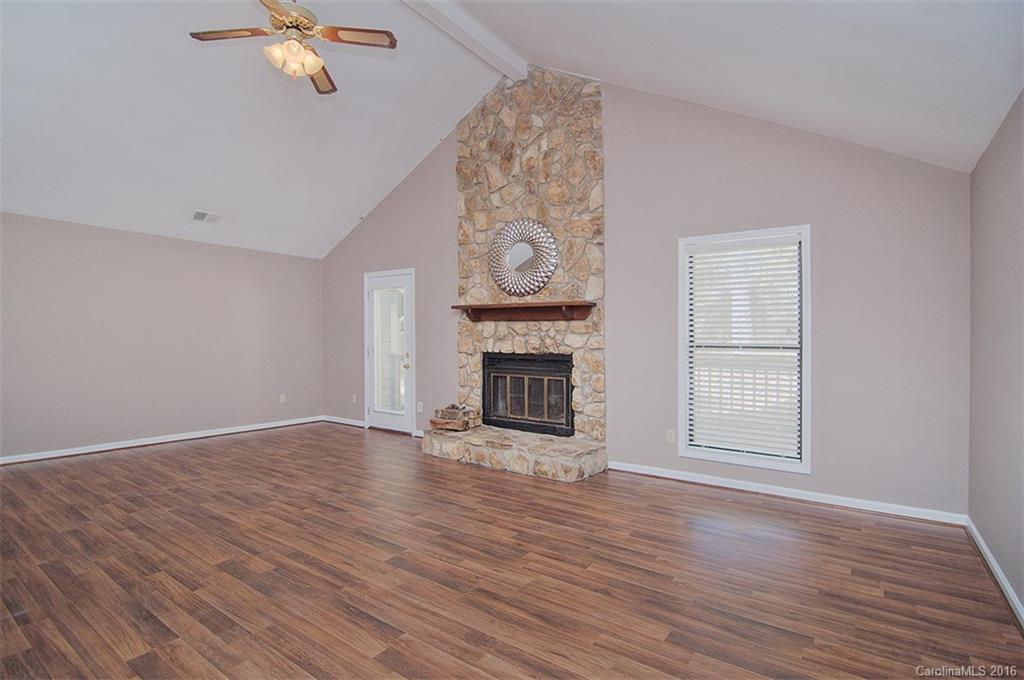 Tega Cay - Residential