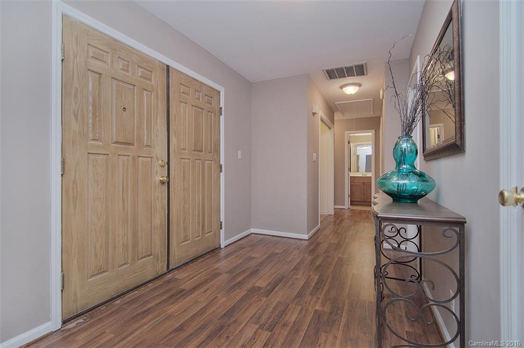 Tega Cay - Residential