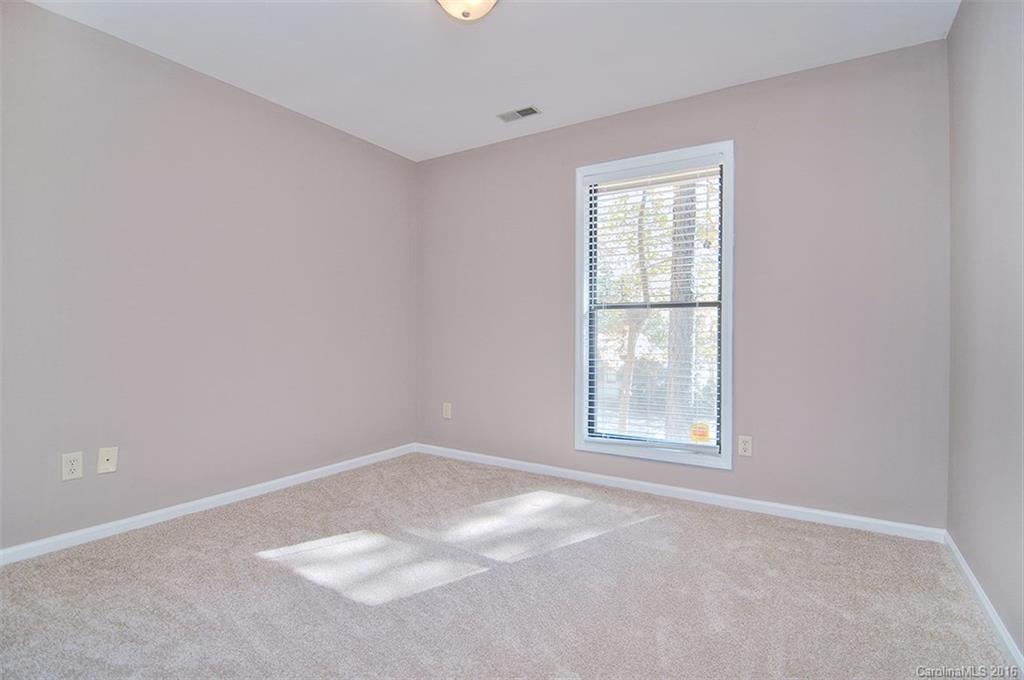 Tega Cay - Residential