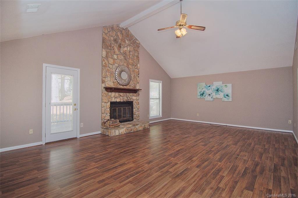 Tega Cay - Residential