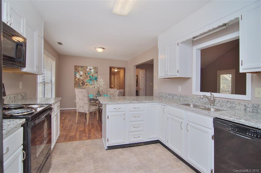 Tega Cay - Residential