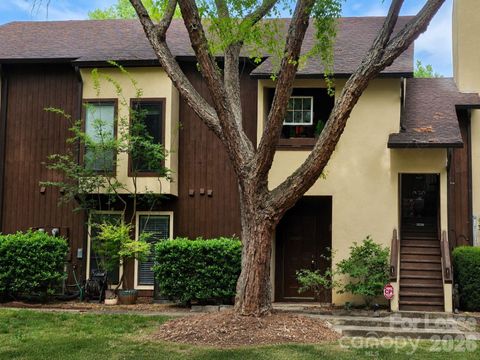 Photo of 7223 Winery Lane, Charlotte, NC 28227 (MLS # 4378891)