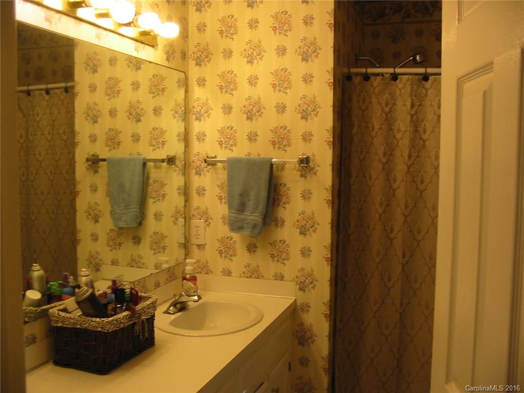 Lesslie Woods - Residential