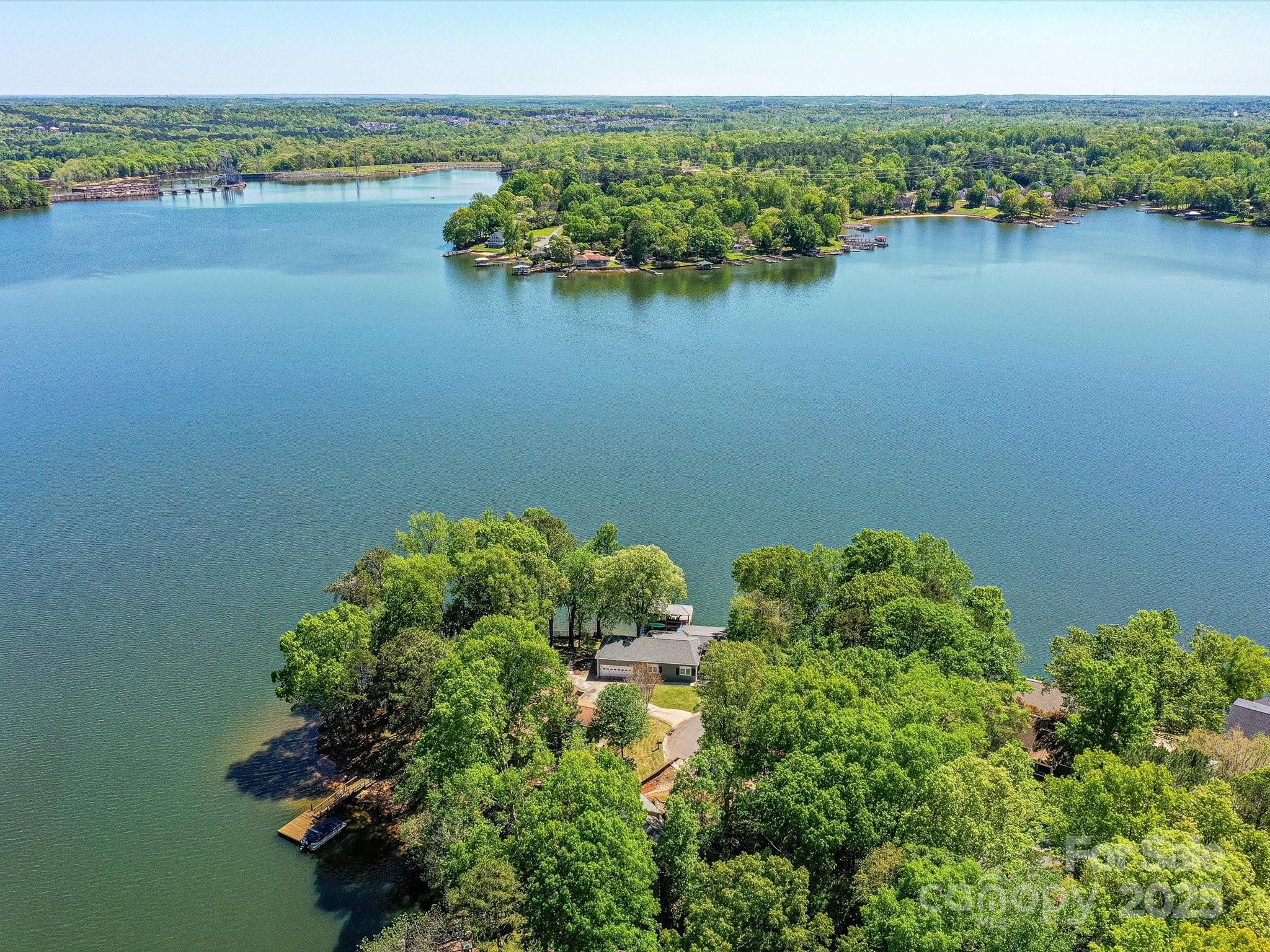 Tega Cay - Residential