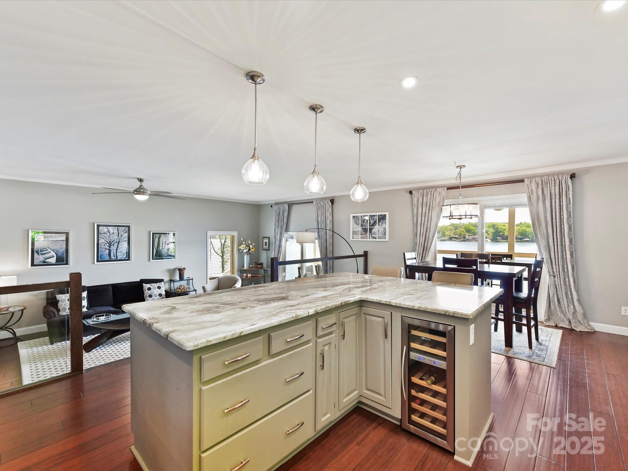 Tega Cay - Residential