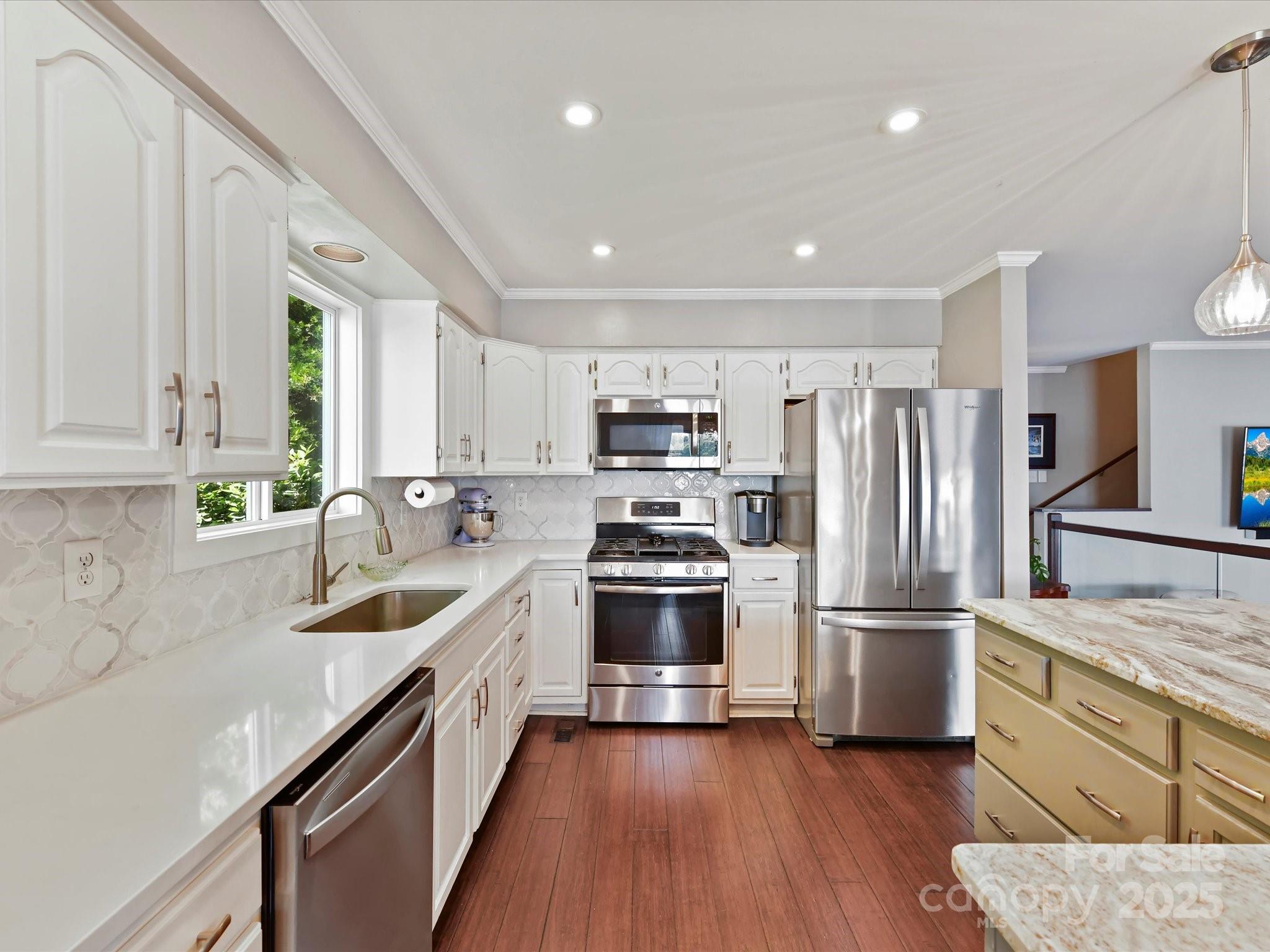 Tega Cay - Residential