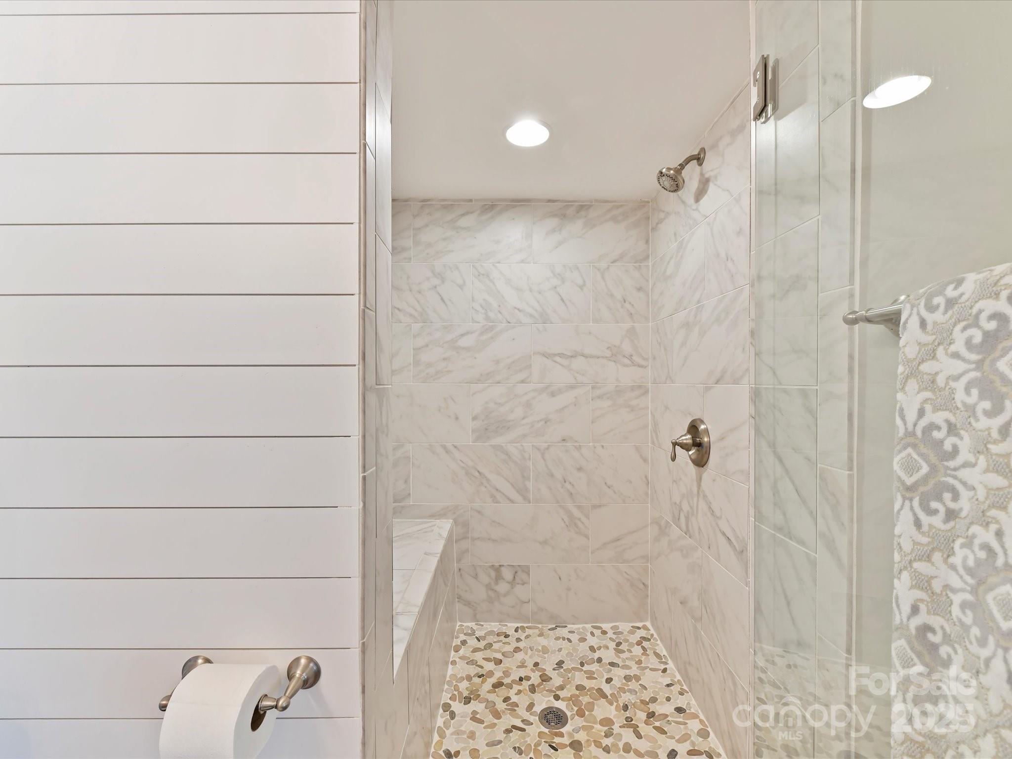 Tega Cay - Residential