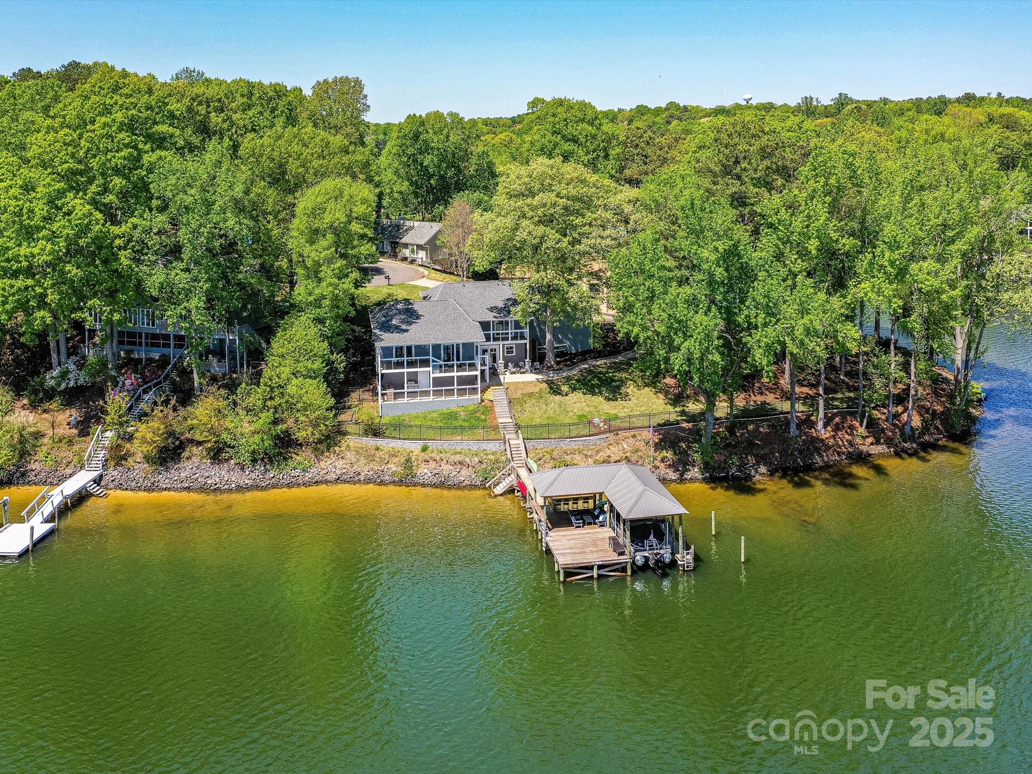 Tega Cay - Residential