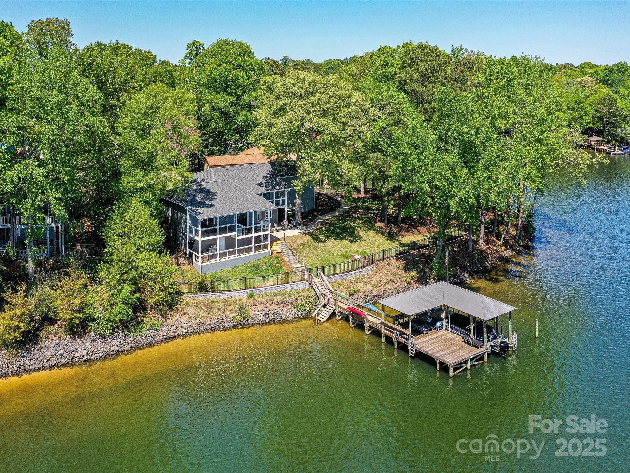 Tega Cay - Residential