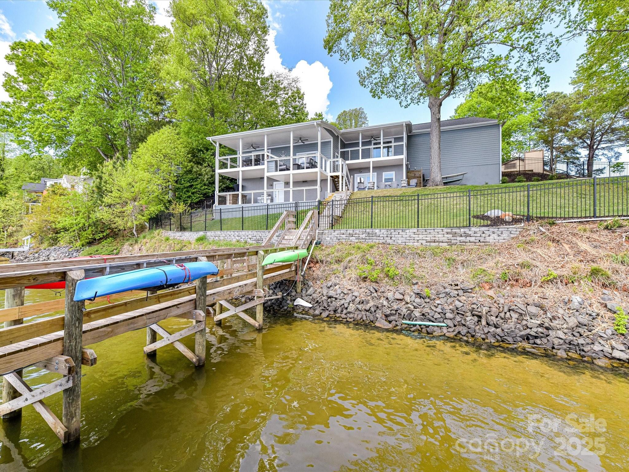 Tega Cay - Residential