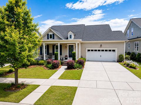 Photo of 143 Inspired Way, Fort Mill, SC 29708 (MLS # 4380300)