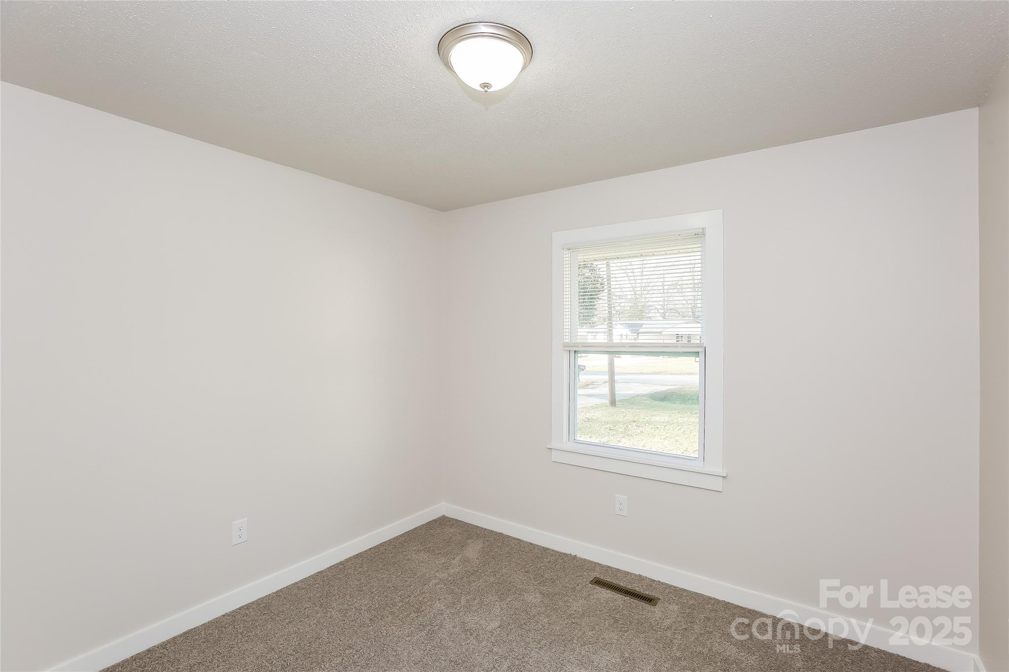 Salisbury Manor - Residential Lease