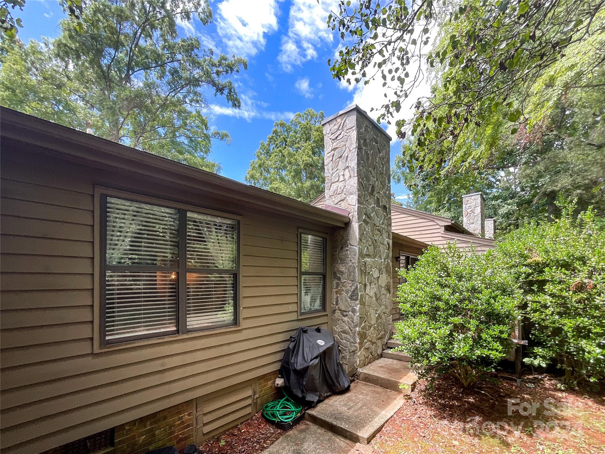 Dogwood Hills - Residential