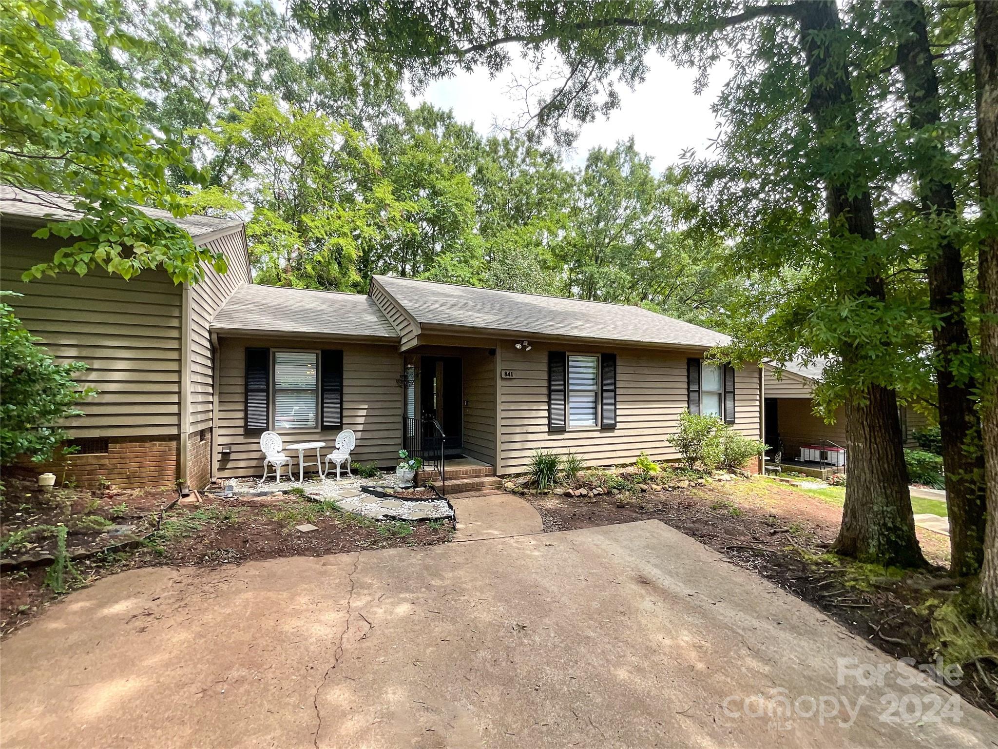 Dogwood Hills - Residential