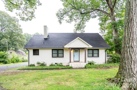 Photo of 12013 Idlewild Road, Matthews, NC 28105 (MLS # 4392550)