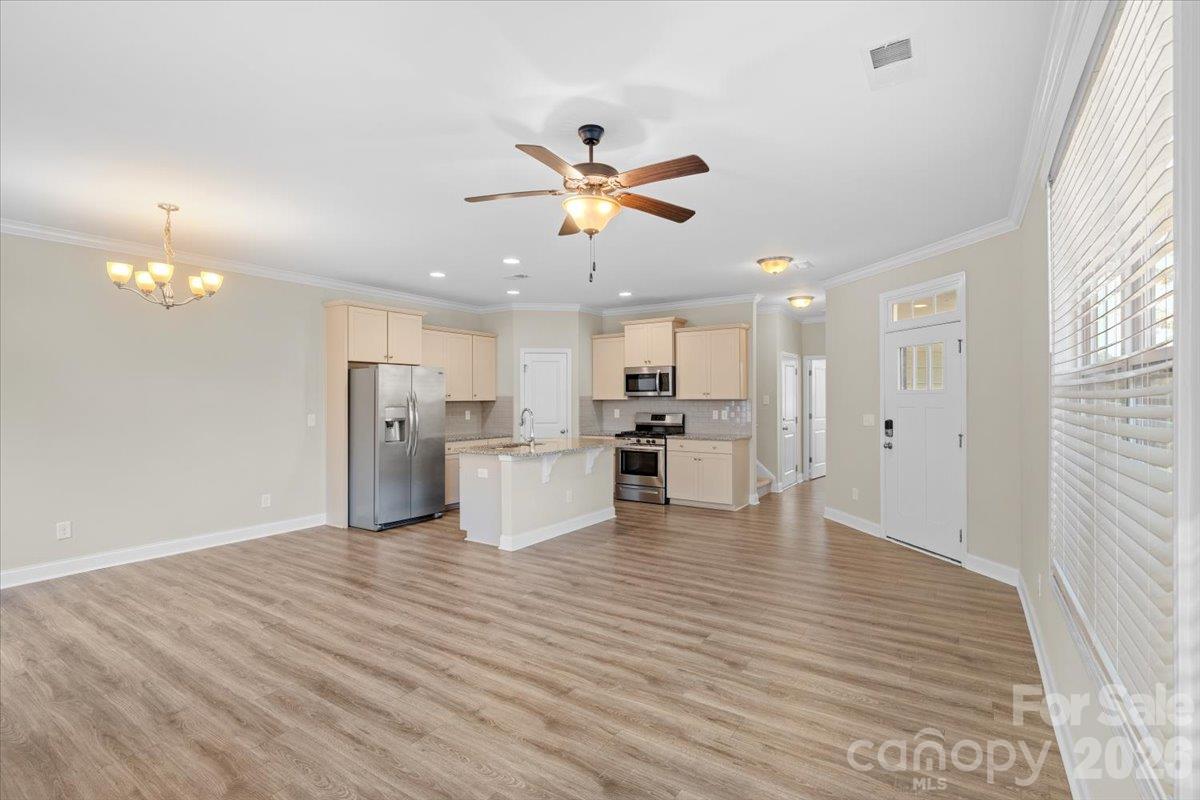 6556 Harris River Way