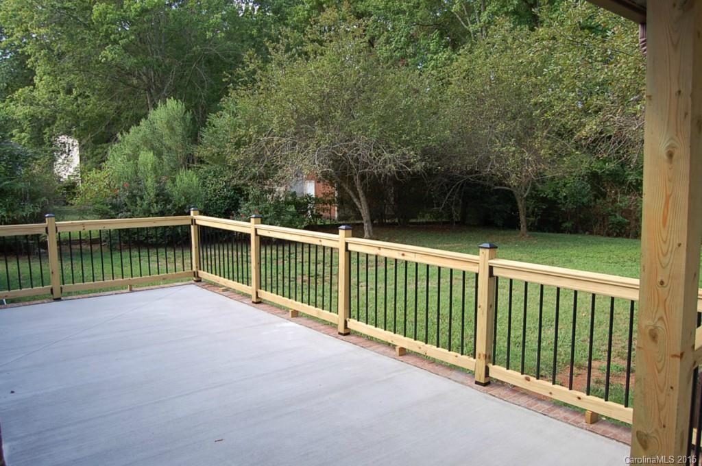 Cherokee Woods - Residential Lease