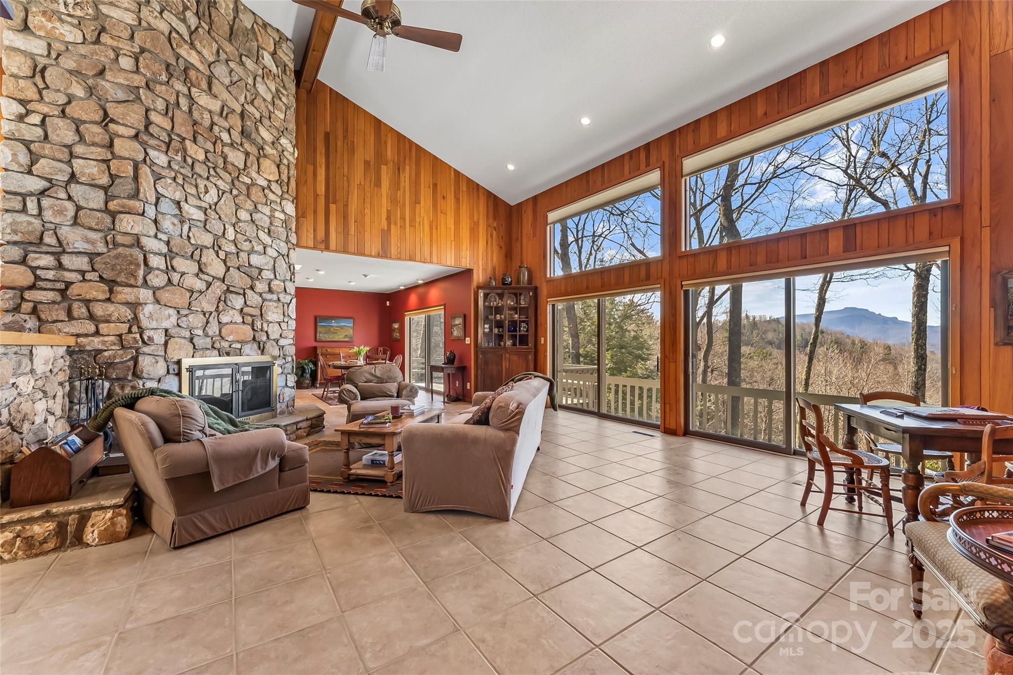 243 Red Oak Trail