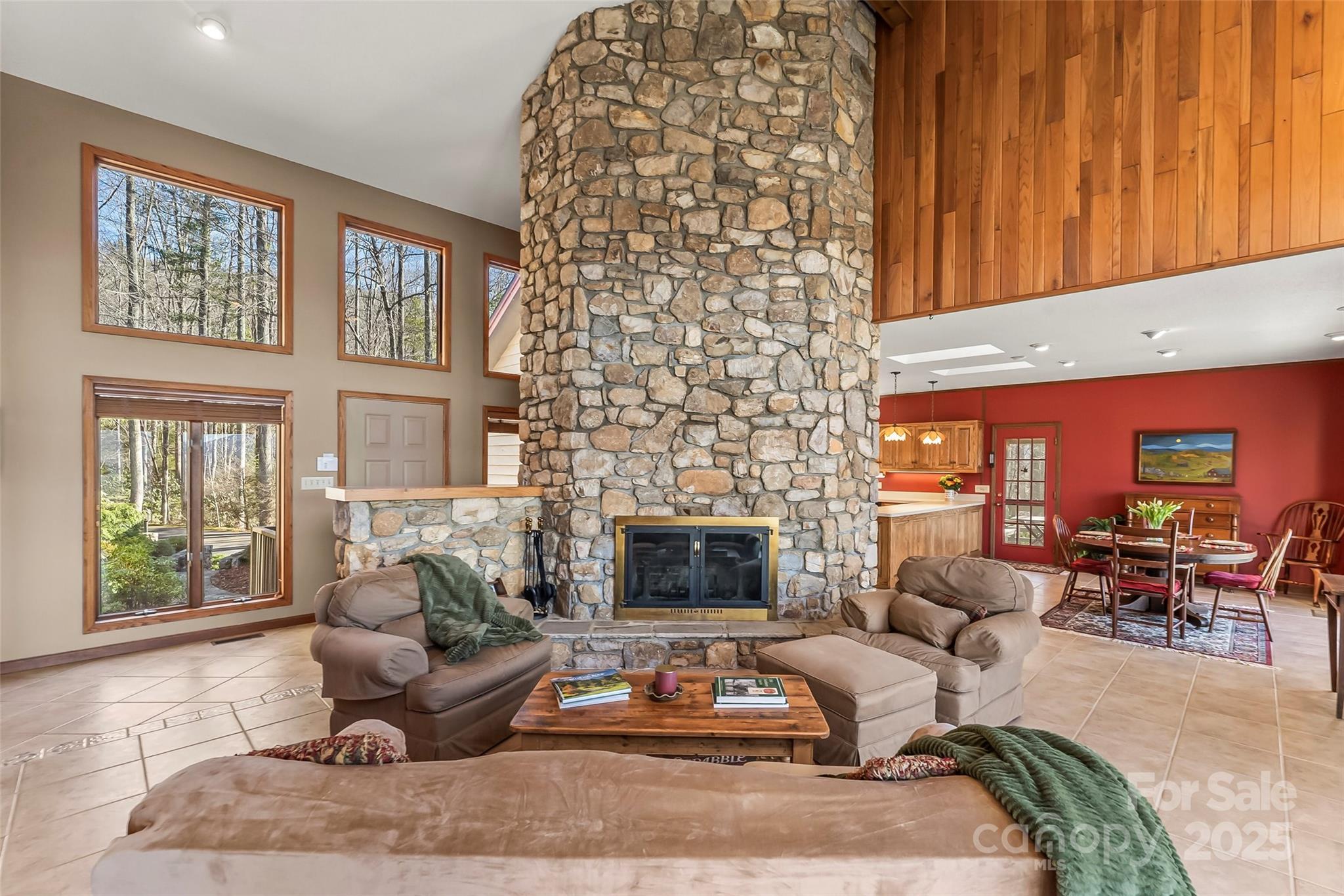 243 Red Oak Trail