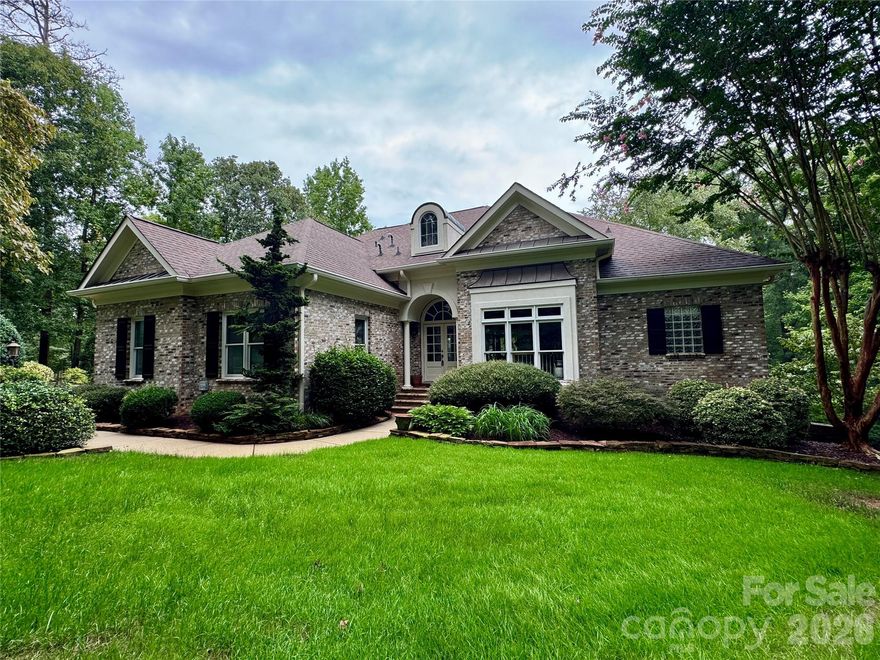 Nestled on the 6th green of The Old North State Club, 117 Whitley Mill Lane is a true gem. The home sits nicely on the lot, boasts long views of the golf course and the entertaining space can't be beat! Great outdoor space on both levels surrounded by mature, lush landscaping. The inviting Great Room with formal dining space off the kitchen makes for easy entertaining when hosting a crowd. Open kitchen boasts double ovens, great counterspace, breakfast nook and keeping room. Luxurious owner's suite with custom tray ceiling leads to a spacious bath and his & hers walk-in closets. Amazing living space on the lower level as well, which includes a stone fireplace that can be enjoyed from the bar area and cozy den. Two additional beds/baths and large study on the lower level. Join the Old North State Club and enjoy a full-service marina, dining, fitness, tennis/pickleball, pools & more. It's hard to believe it is just an hour's drive from Charlotte, the Triad & just a bit further from Raleigh.