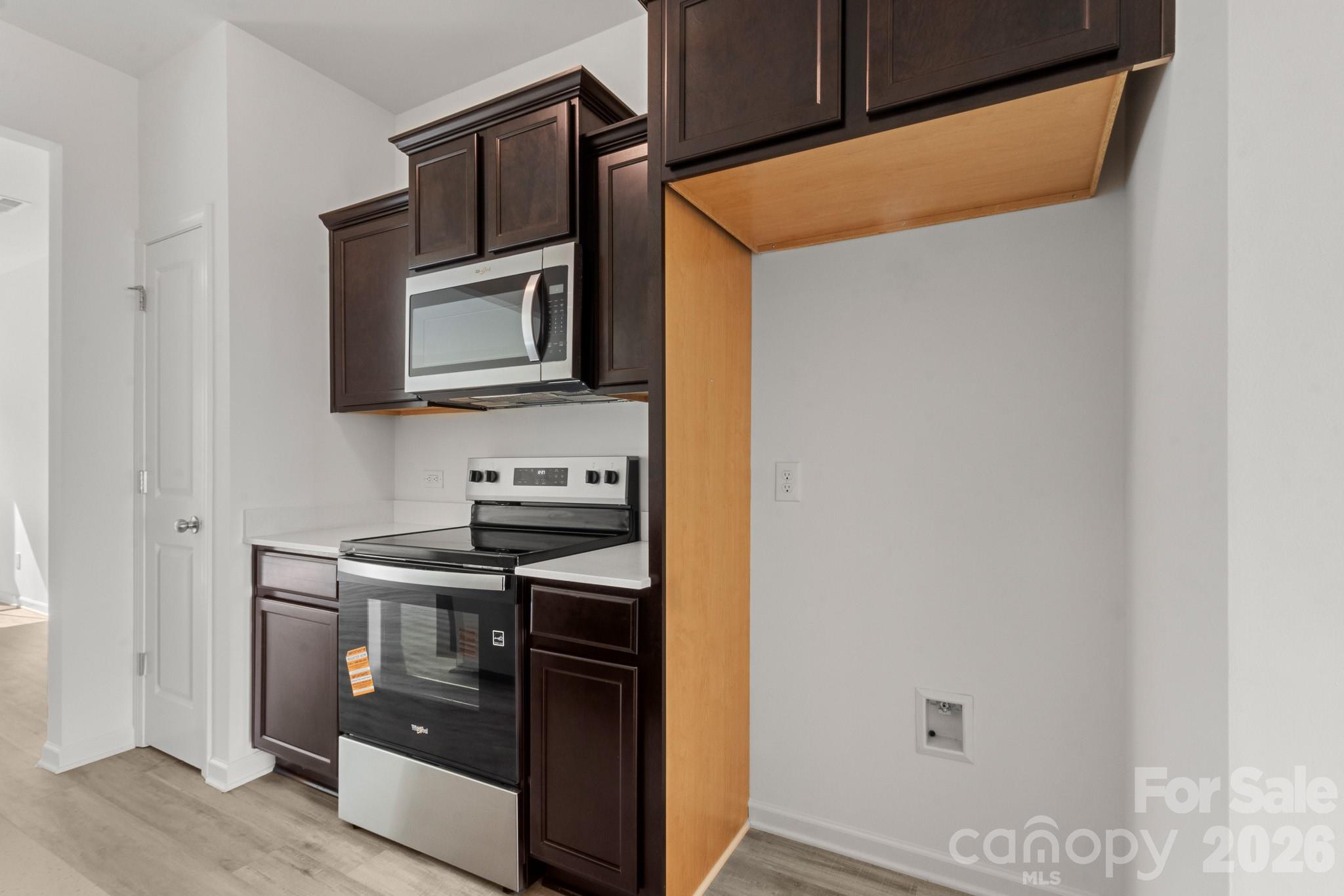 Citiside Plaza Walk Townhomes - Residential