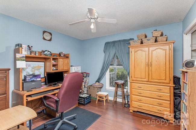 Cross Ridge Acres - Residential