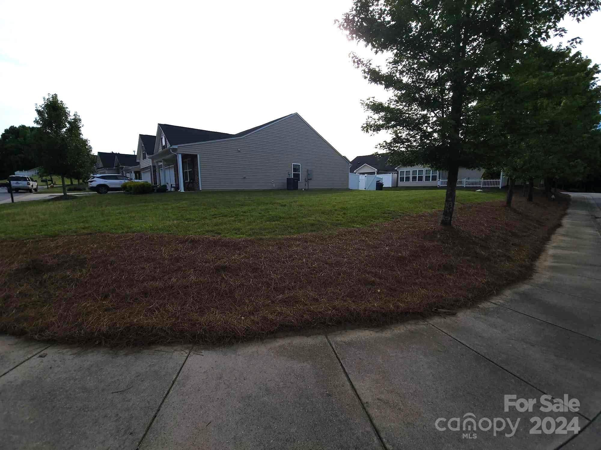 Weston Woods - Residential