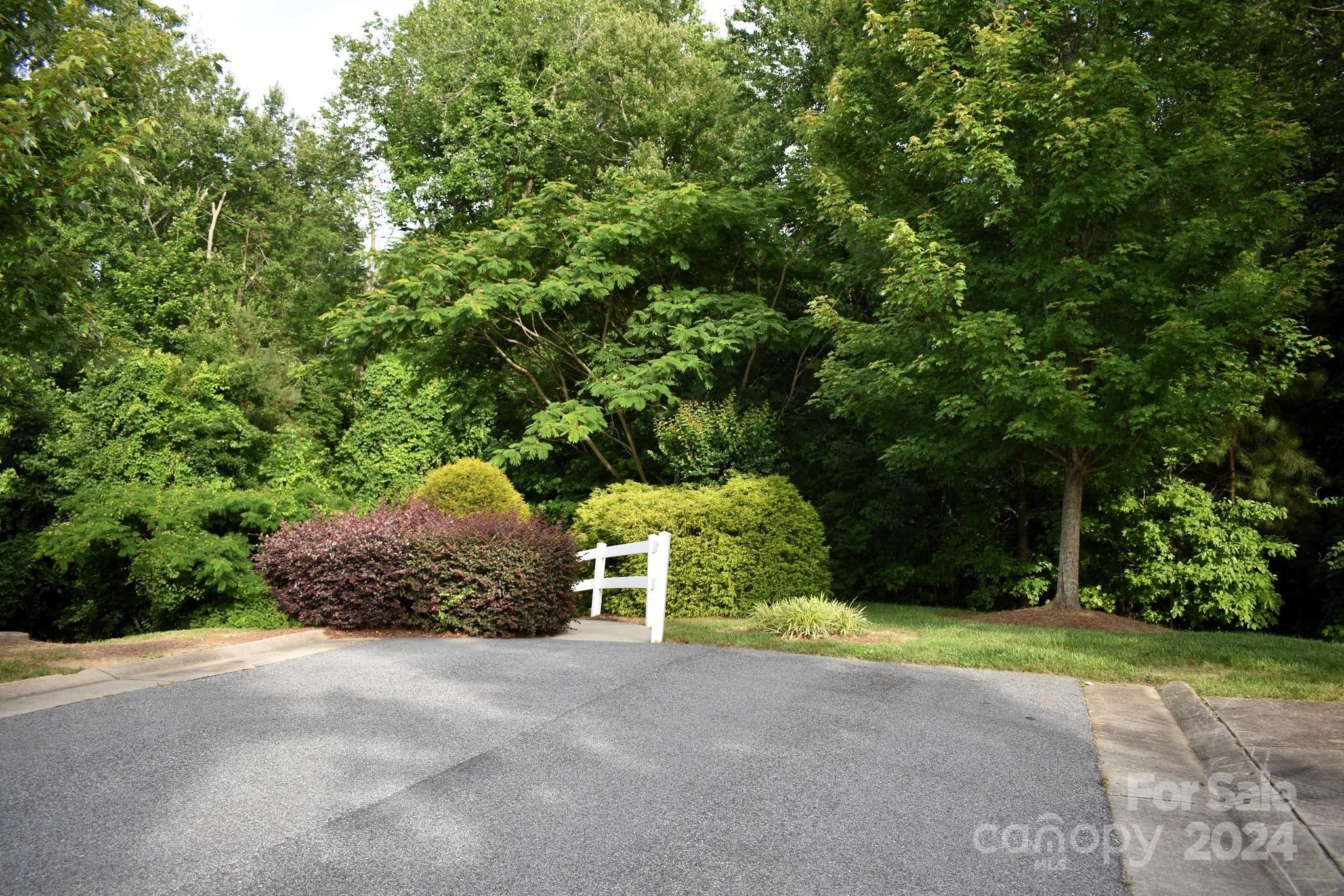 Weston Woods - Residential