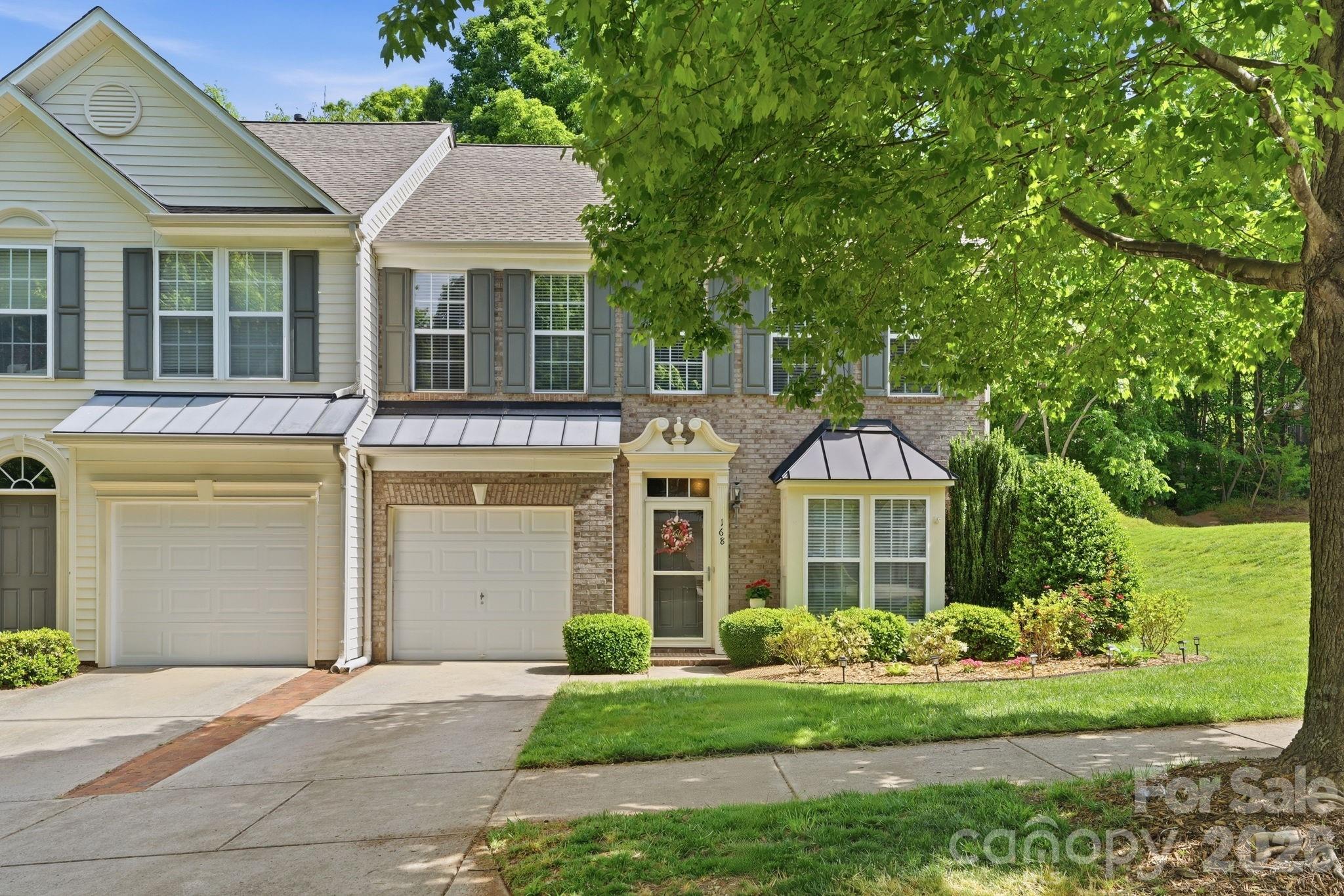 168 N Arcadian Way
