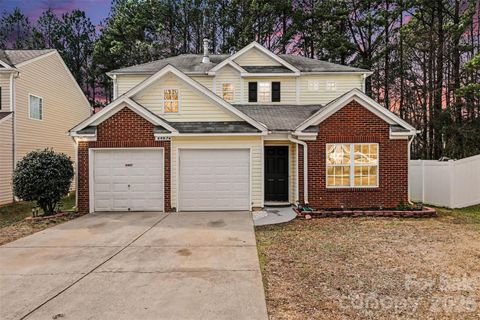 Photo of 4407 Devonhill Lane, Charlotte, NC 28269 (MLS # 4349377)