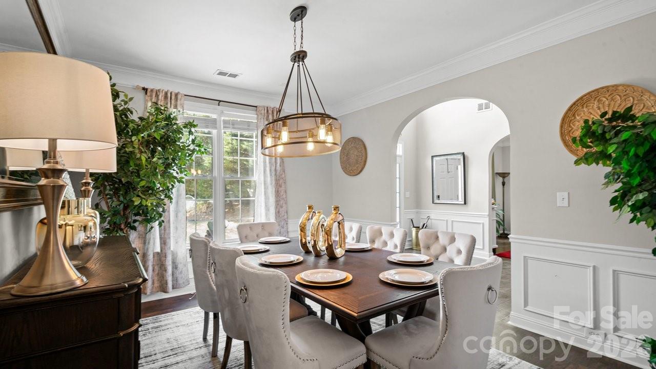 7715 Saddle Trail Lane